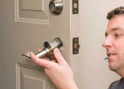 Gold Locksmith Store College Park, MD 301-338-8194 - install-new-locks